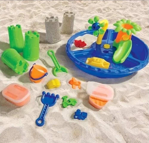 Play day toys sand - day,